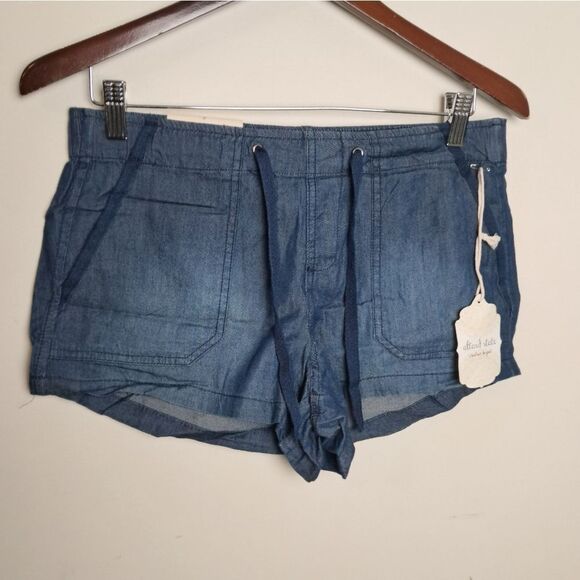 2 Altar'd State Shorts Size Medium NWT Dark Chambray/ Green Pull on Drawstring - Picture 1 of 9
